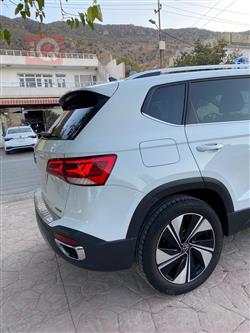 Volkswagen Taos